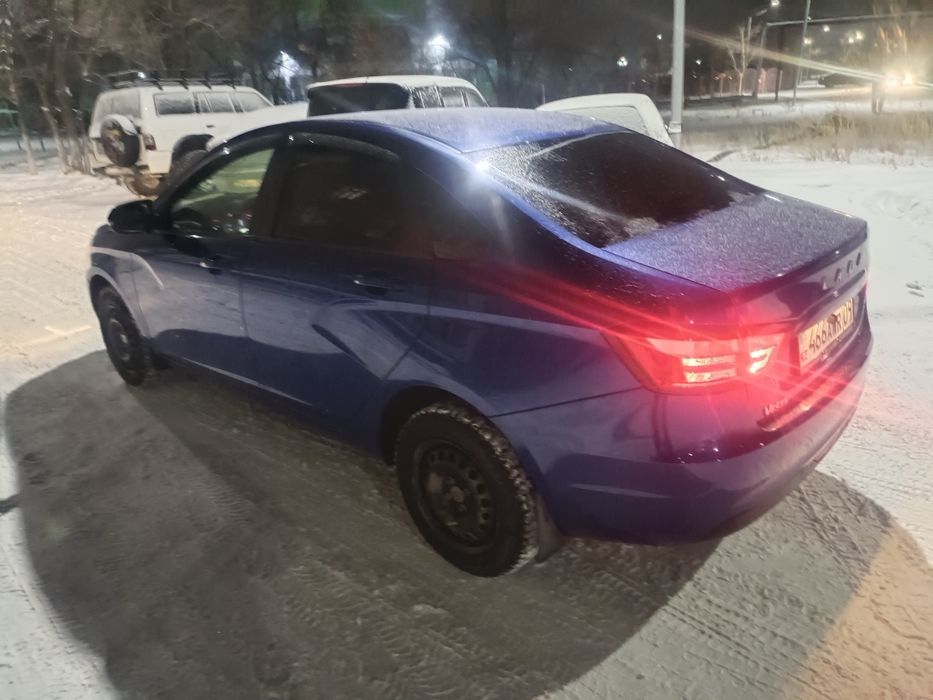 Лада Веста 2020 год