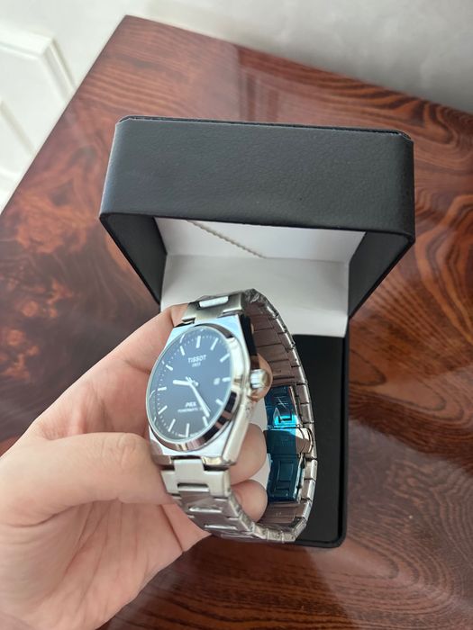 новые мужские часы