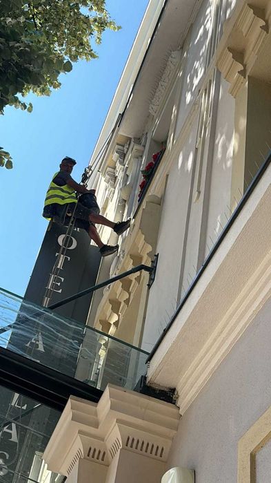 Alpinisti Utilitari - lucrari la inaltime