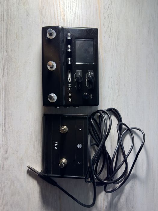 Line 6 HX Stomp + оригинальный FS-2 (полный комплект)