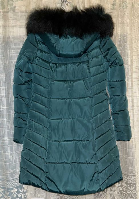 Зимняя куртка изумрудного цвета