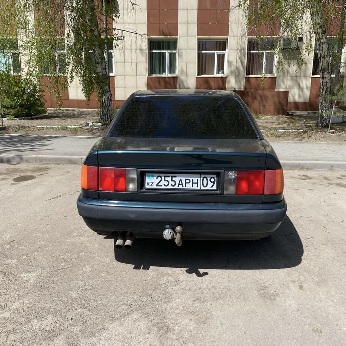 Ауди 100с4 без вложения