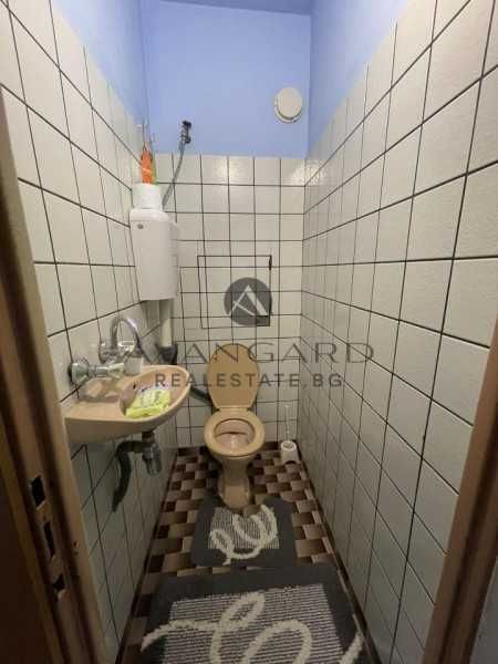 Продава се Тристаен апартамент в Пловдив, Кючук Париж - 96 кв.м за 1030 €/кв.м - Снимка #10