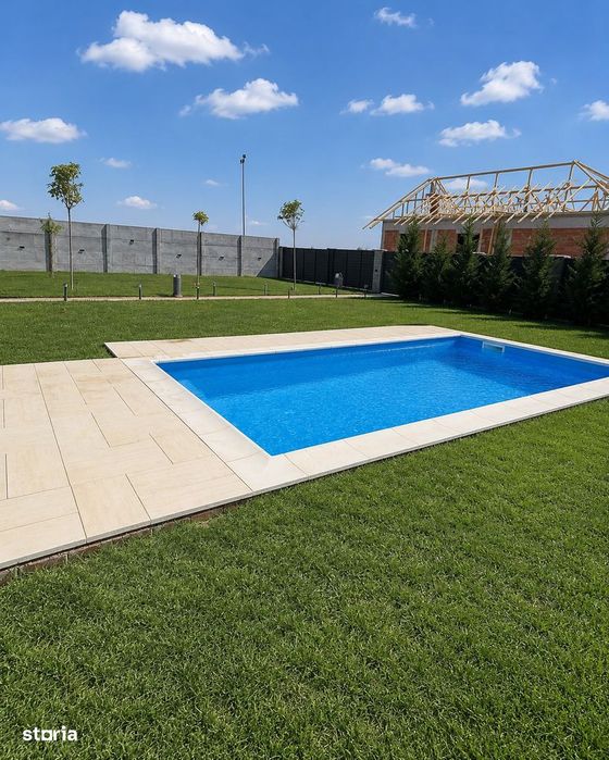 Casă curte mare Domnesti