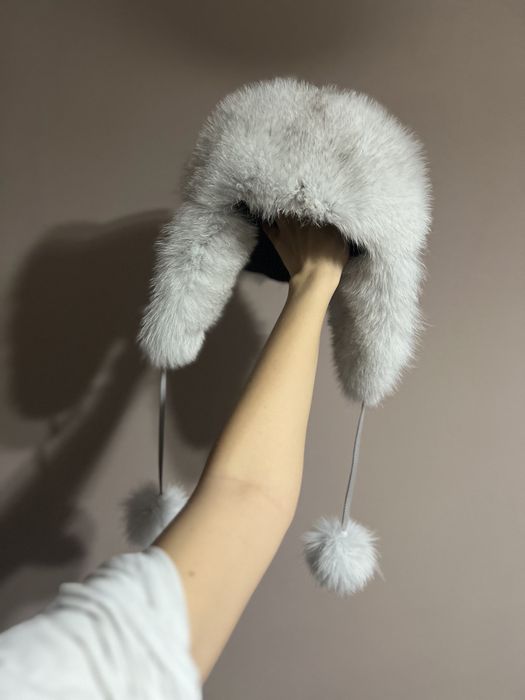 Шапка ушанка от естествен косъм (лисица)