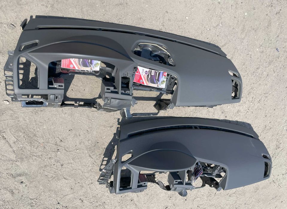 Volvo XC60 plansa de bord - diferite modele HUD / radar / boxa