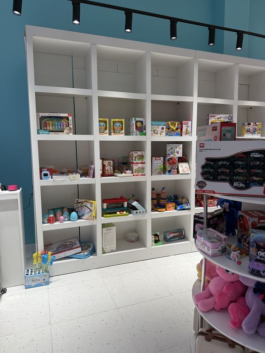 Мебель для магазина отдам бесплатно