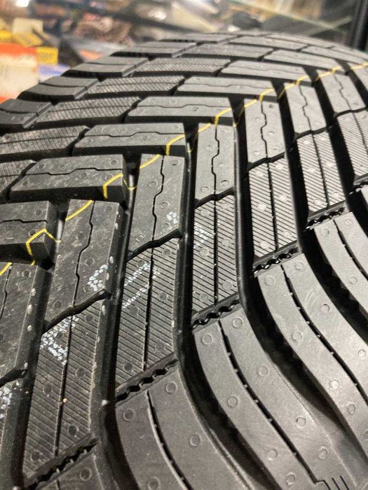 Nexen N blue 4season 2 235/55/19