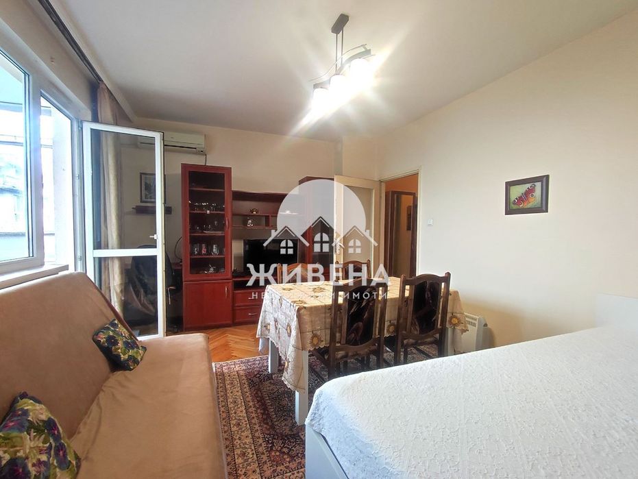 Отдавам под наем малък апартамент, до Ботева градинка, Център, Варна