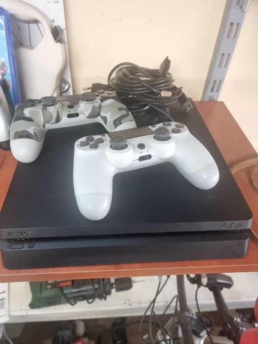 Плейстейшън 4 Слим  1 ТБ