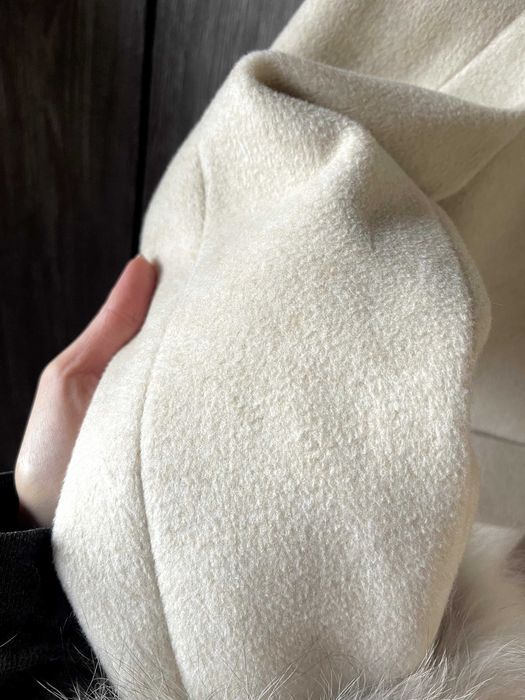 палто бяло беж слонова кост естествен косъм лисица и кашмир яке дамско