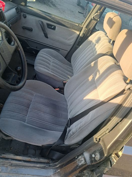 Голф 2  1.8 на части !