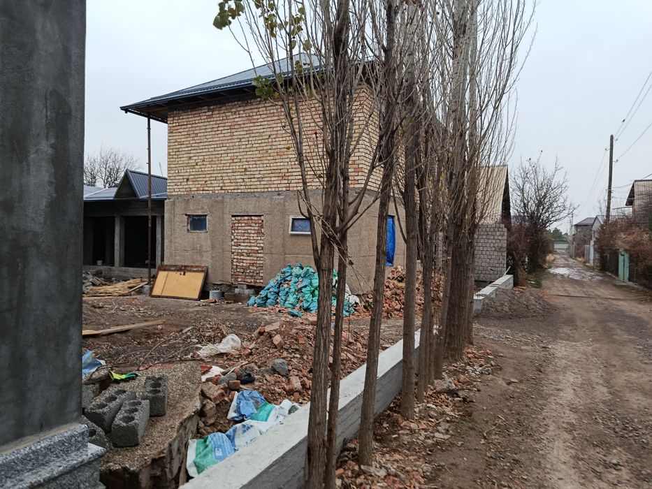 Продается дача. Бостанлыкский район.