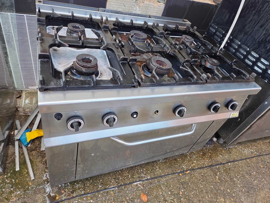 Mașina gătit 4-6 ochiuri cu sau fara banc, din inox