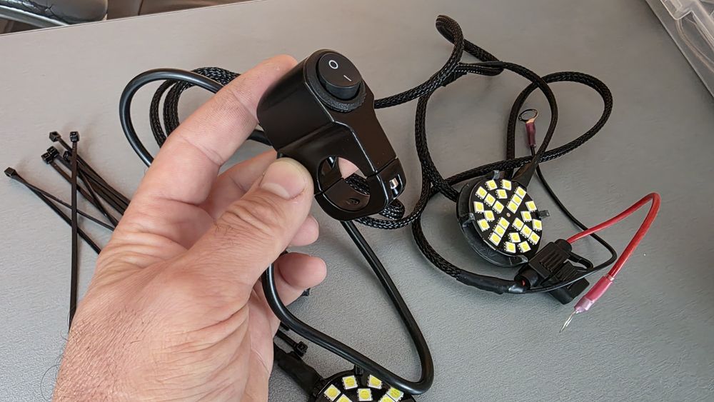 Продавам LED диоден комплект светлини за АТВ