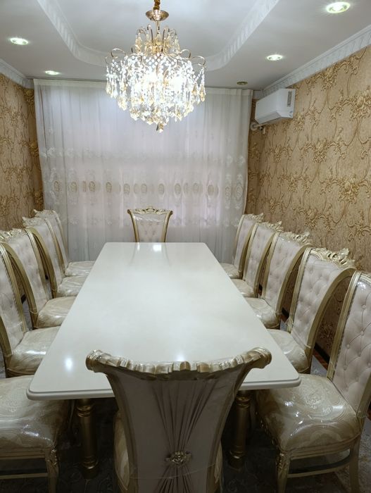 Stol stul 12 talik yongʻoqdan yasalgan baquvvat