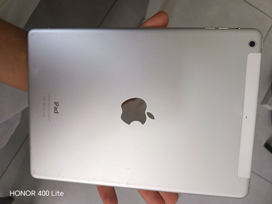 Ipad air 1 sim karta va Wifi . 128 gb xotira. Batareyka 6soatga yetadi