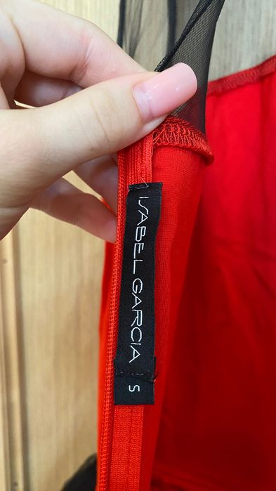 Эффектное вечернее  платье