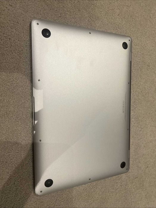 Macbook air retina 13-inch 2018 1.6 GHz  i5 16GB RAM 128 GB SSD