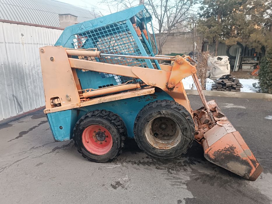 Мини погрузчик Toyota Hobson