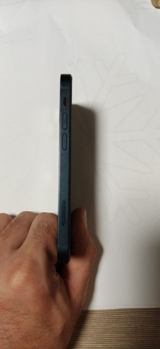 Продавам iphone 13 mini 128GB