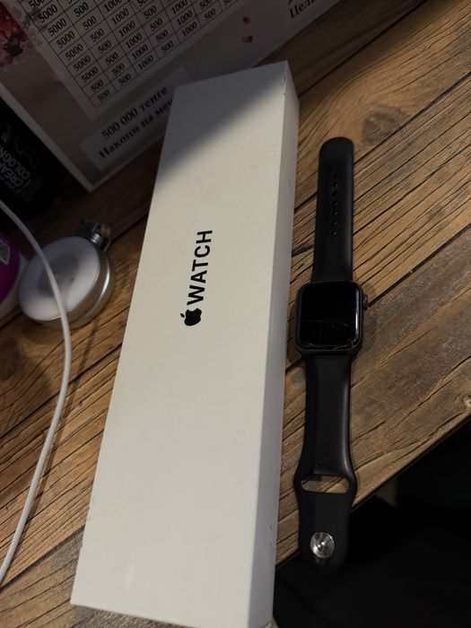 Эпл вотч продаетсяя 38мм