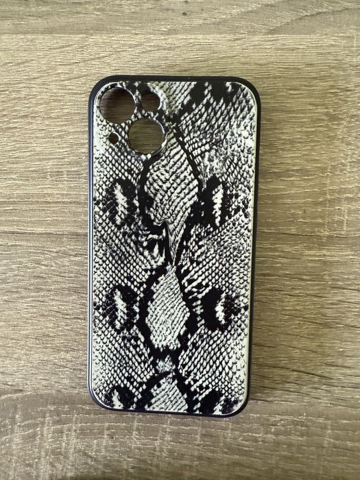 6 броя кейсове за Iphone 13