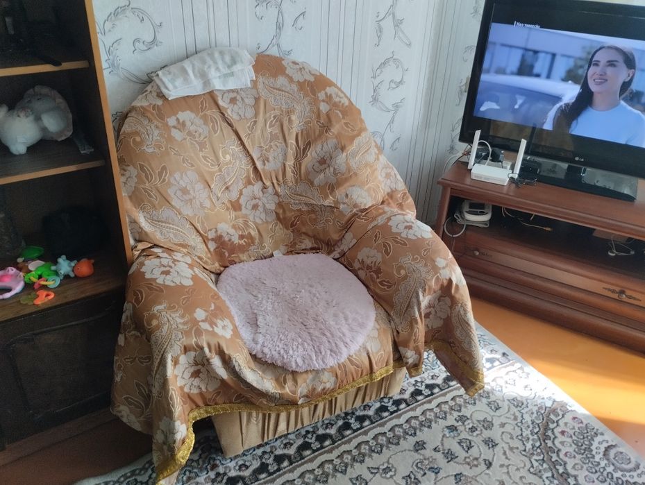 Отдам даром диван самовывоз