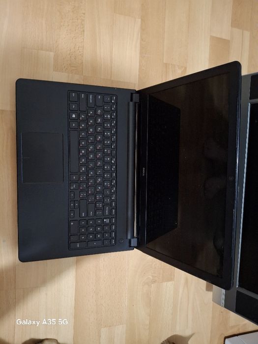 Лаптоп за части ,,Dell,