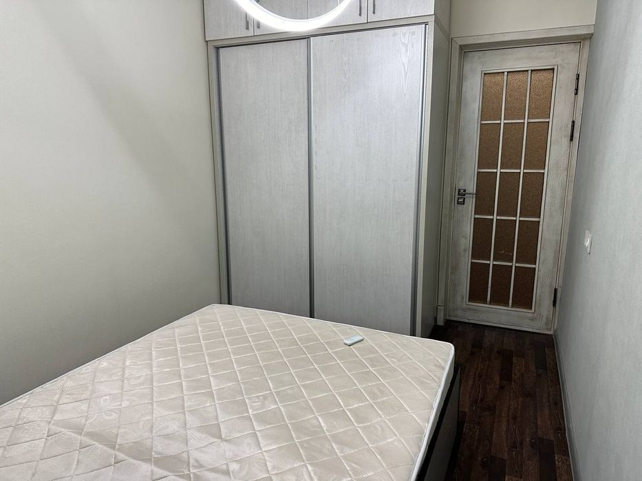 Сотилади! Сергели-7, 2>3 хонали КВ. 1-этаж (ЭЛОННИ ОХИРИГАЧА У́КИНГ)