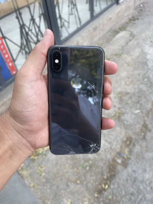 Iphone X в средном состоние