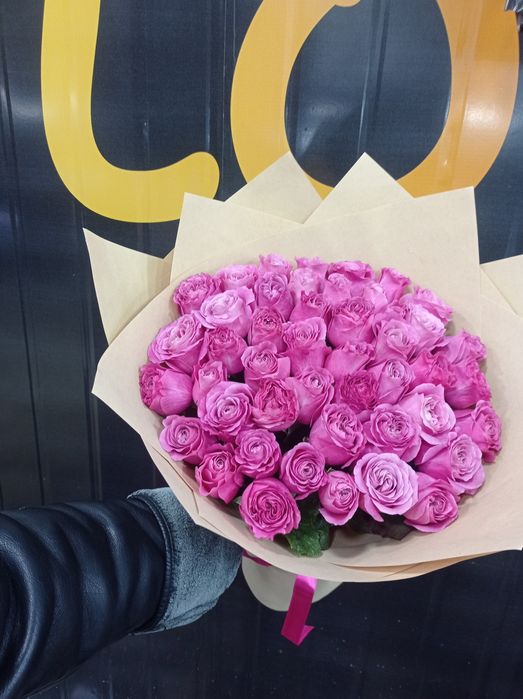 Букет розы и хризантемы