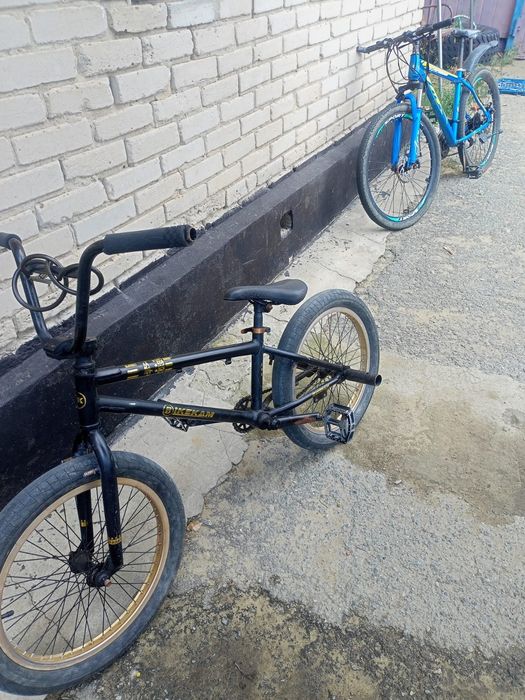 Велосипед BMX трюковой