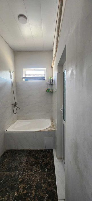 SROCHNA Yer narxida 4.5 sotix 5 xona xovli Sotiladi Katta qanida !