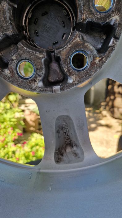 NISSAN NAVARA джанти със летни гуми 235/55/17 7J×17 ET30 6×114,3