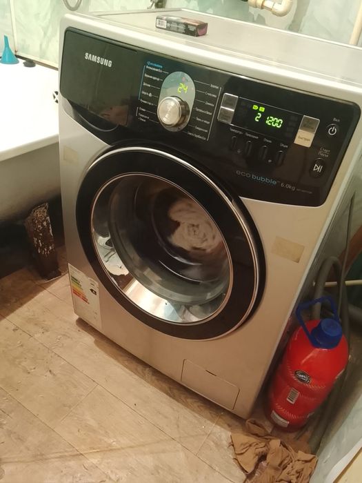 Продам стиральную машину