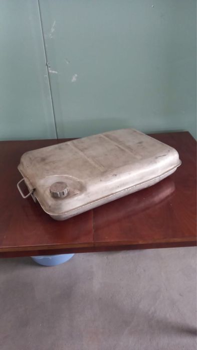 Канистра для бензина 30 л.