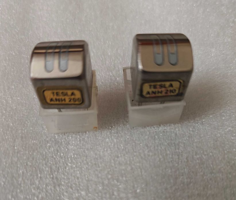 Set capete Tesla ANH200 și ANH210 , pentru Tesla B115 , CM130