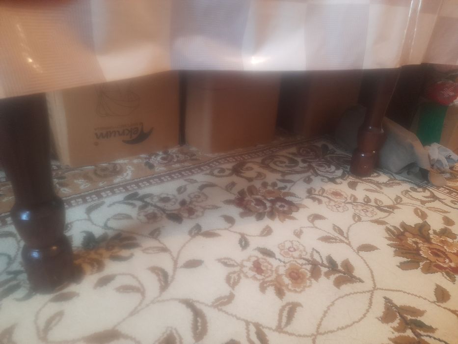 Стол табуретки...