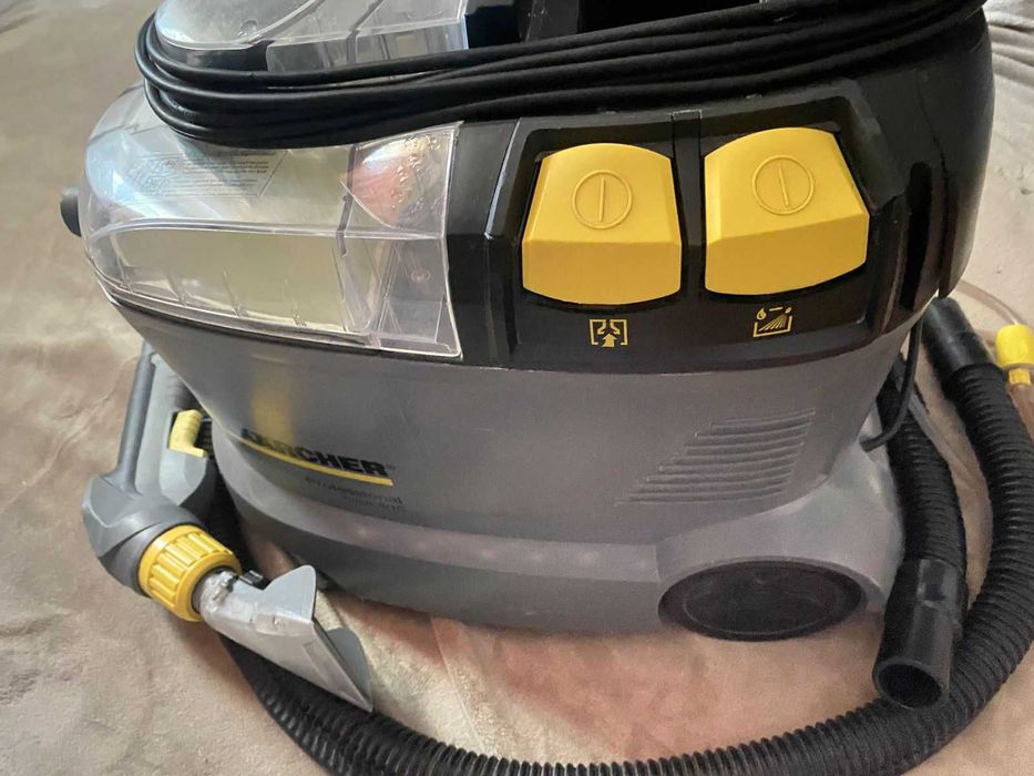 Продам моющий пылесос KARCHER