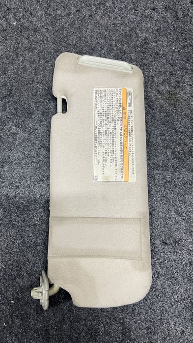 Солнцезащитный козырек Камри 25