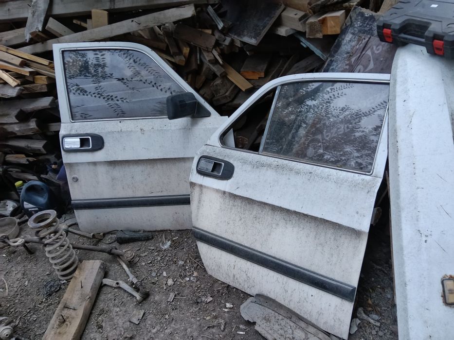 Запчасти на волгу 3110  не дорого