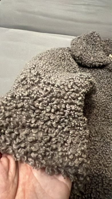 продам детскую шубку овчина