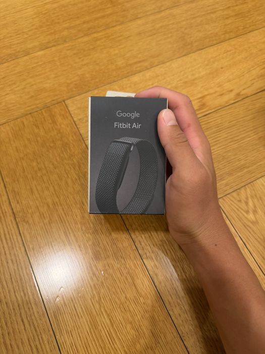 продам новые FitBit air google