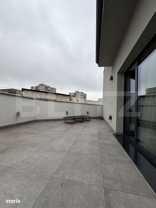 Apartament tip penthouse, 2 camere decomandate, terase panoramice, Rov