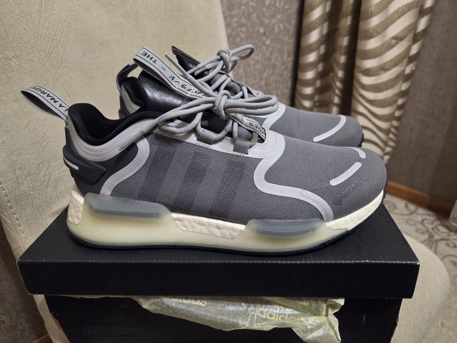Кроссовки Adidas Ultraboost NMD 3 Goretex. US7 (40)