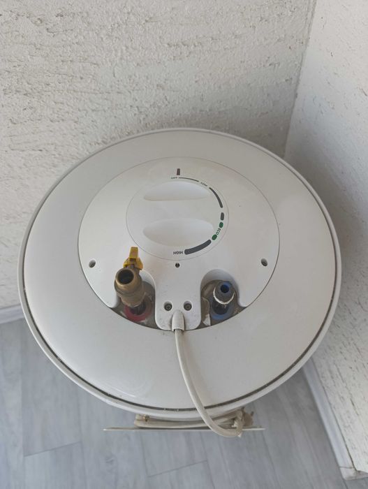Водонагреватель Electrolux