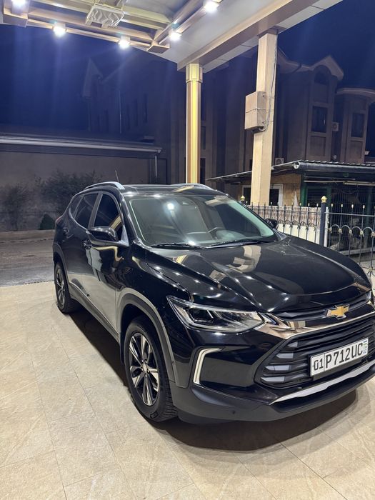 tracker 2024 premier