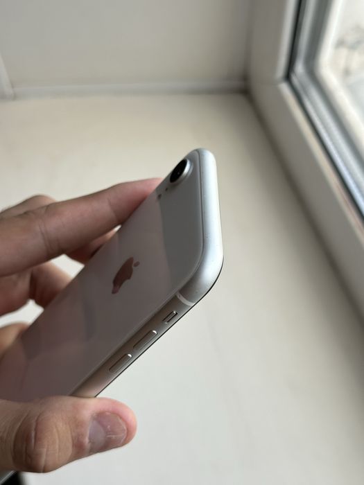 iPhone XR 128gb идеал