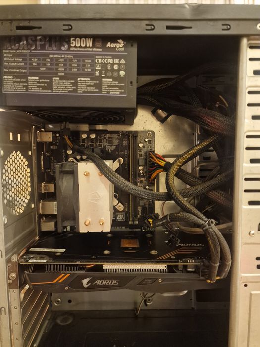 Продам компьютер озу ddr 4 8 gb core i-5 6500 с 1060  6 gb видеокартой